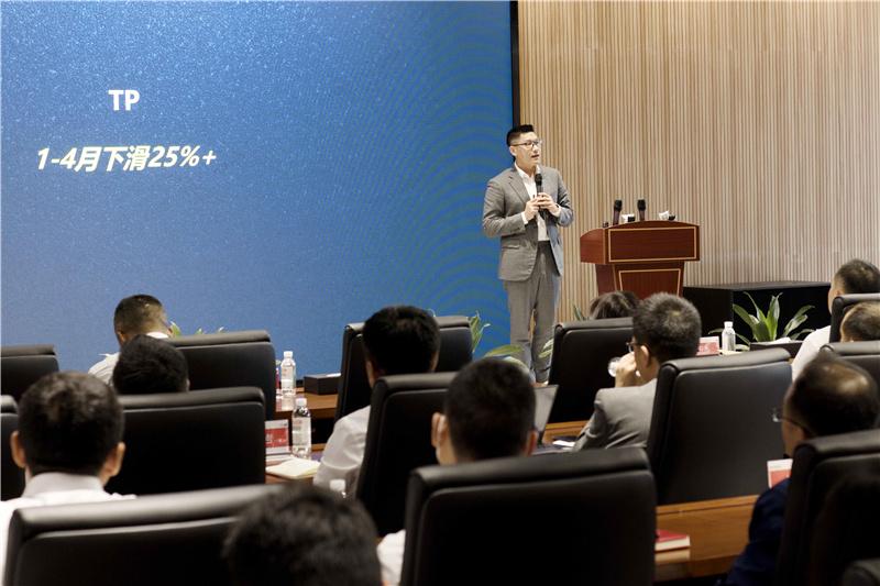 1654400305554679.jpg IMG_5370.jpg