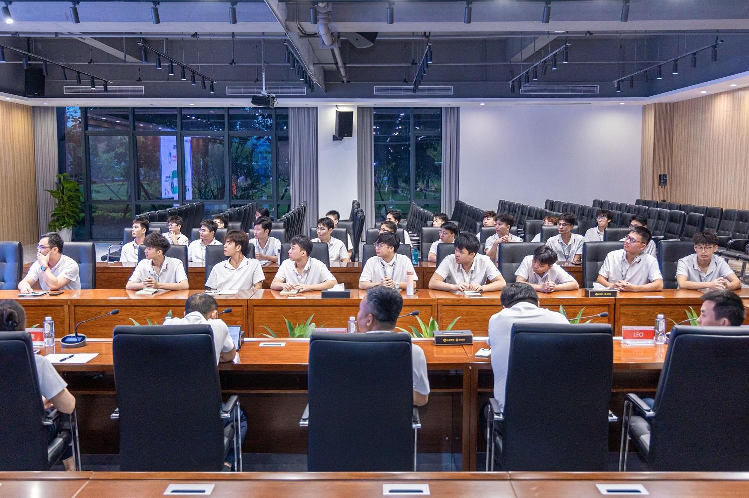 1724036217321202.jpg 007A9371.jpg