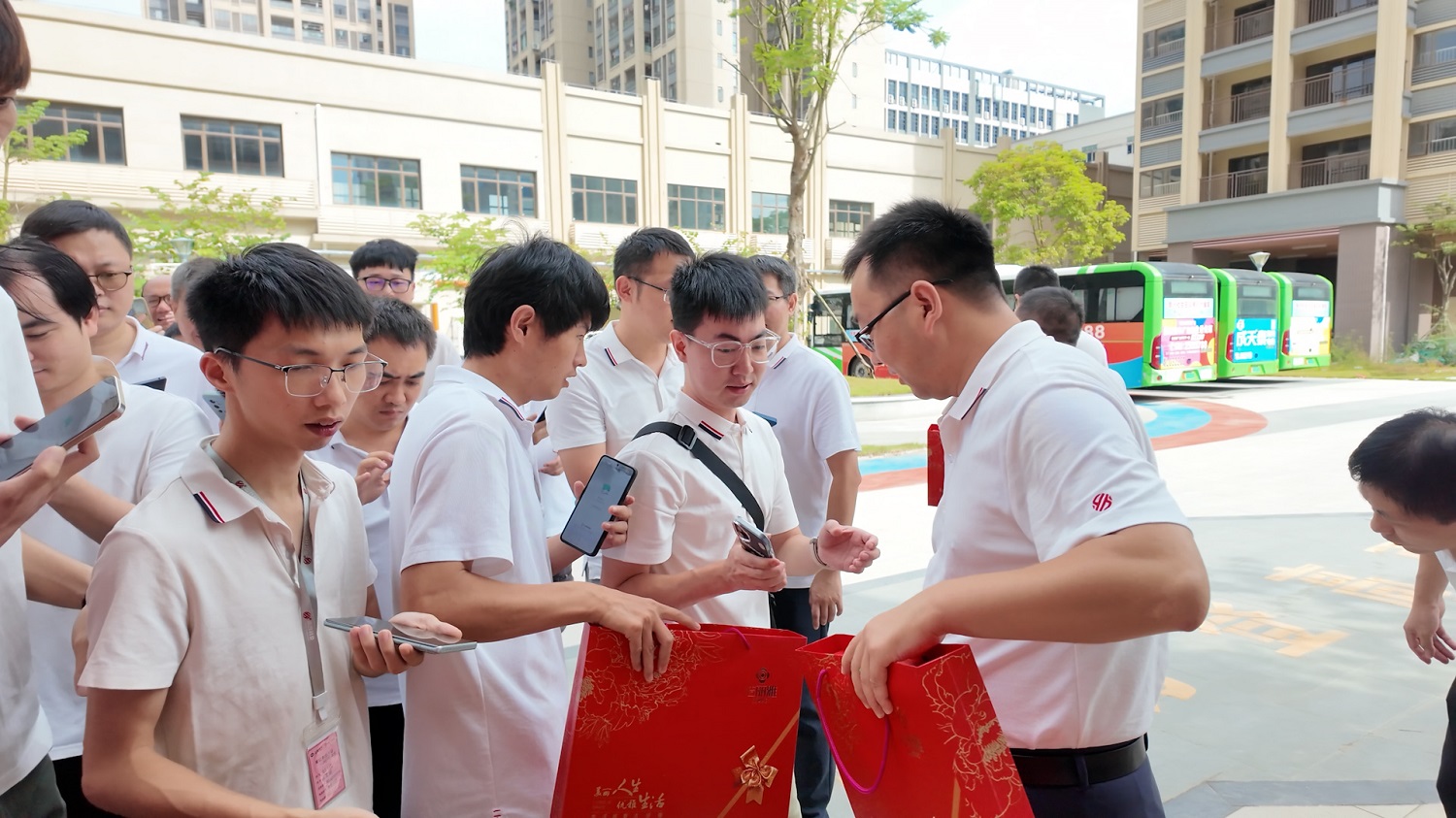 1759039554339146.jpg 1759039554339146.jpg